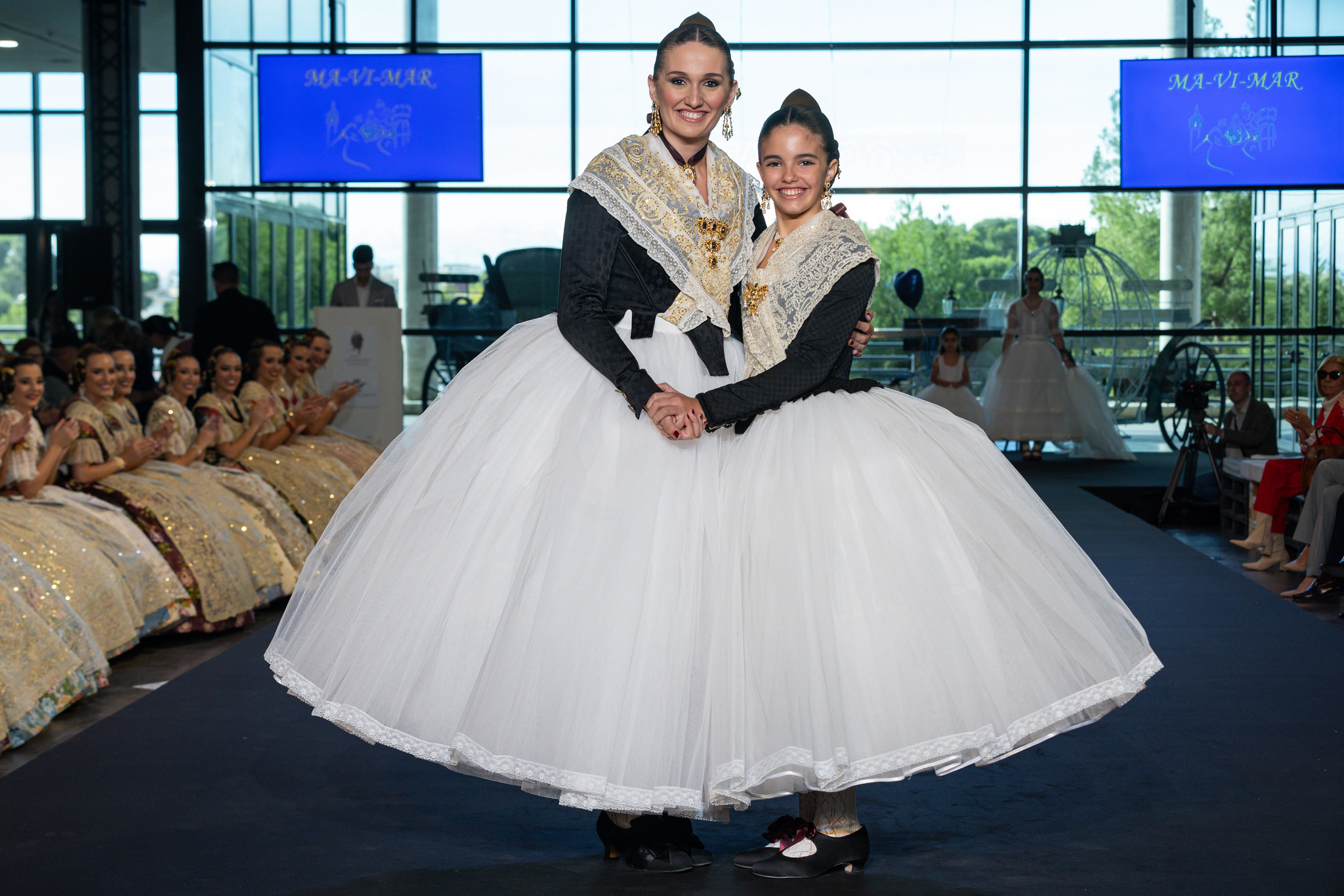 Lee más sobre el artículo El desfile de Espai Indumentària Valenciana contará con la Fallera Major y su Corte de Honor